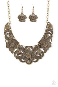 Petunia Paradise - Brass Necklace - Paparazzi Accessories