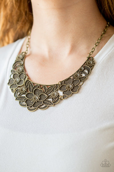 Petunia Paradise - Brass Necklace - Paparazzi Accessories