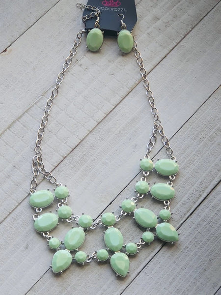 Goddess Glow - Green Necklace - Paparazzi Accessories
