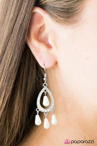 Glam Challenge - Pearl Earrings - Paparazzi Accessories