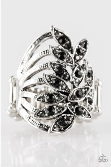 Perennial Paradise - Silver Ring - Paparazzi Accessories