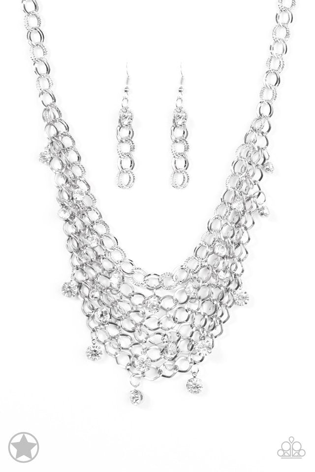 Paparazzi Fishing For Compliments Necklace - Silver
